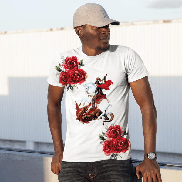 Camiseta branca rosas e São Jorge