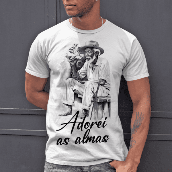 Camiseta Adorei as Almas Preto Velho