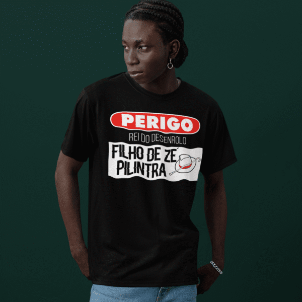 Camiseta Perigo Filho de Zé Pelintra preto
