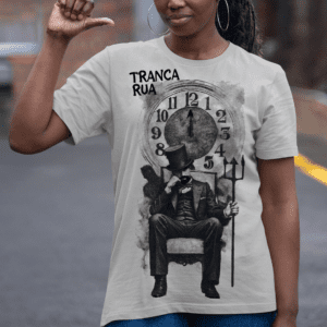 Camiseta Tranca Rua no trono