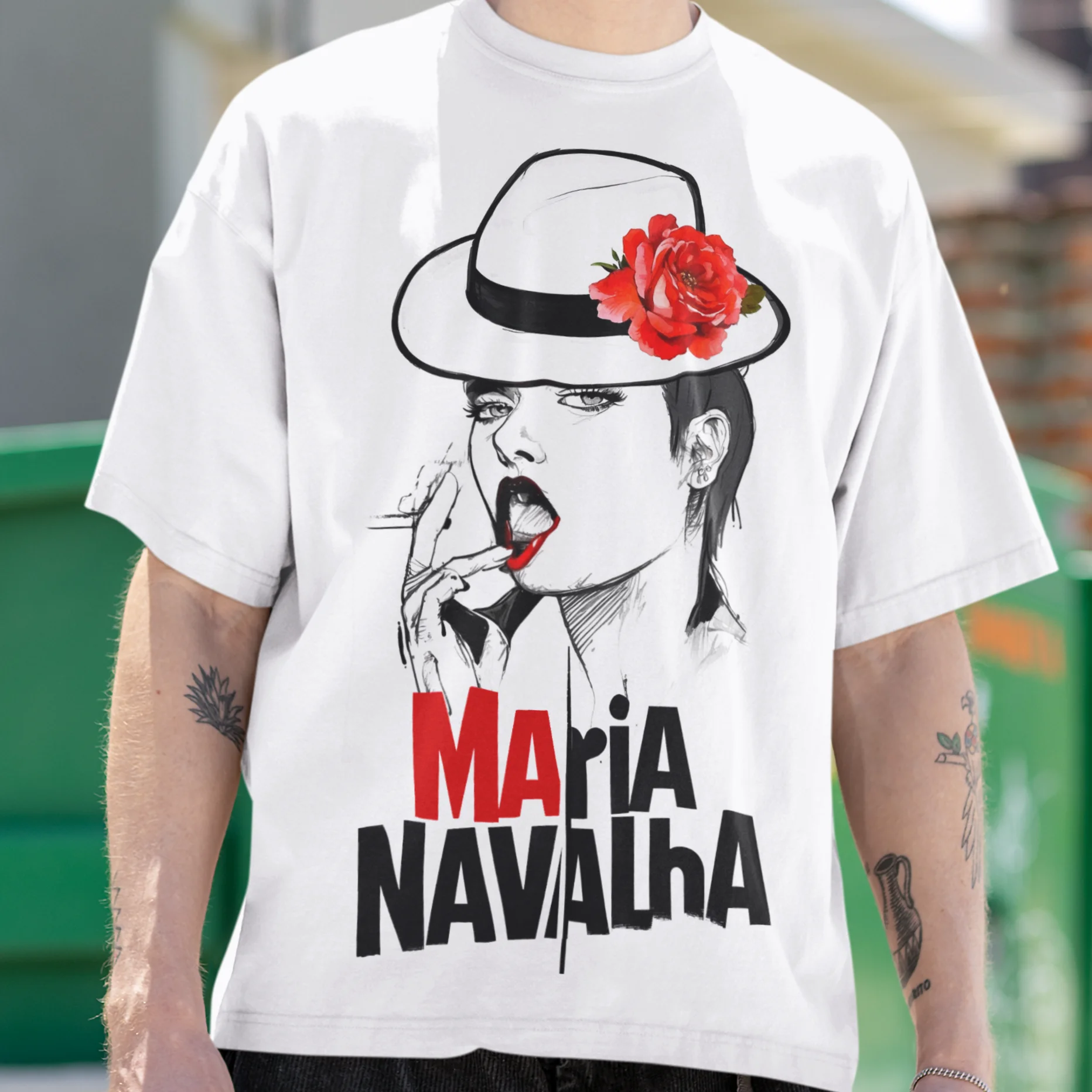 Camiseta Maria Navalha desenho