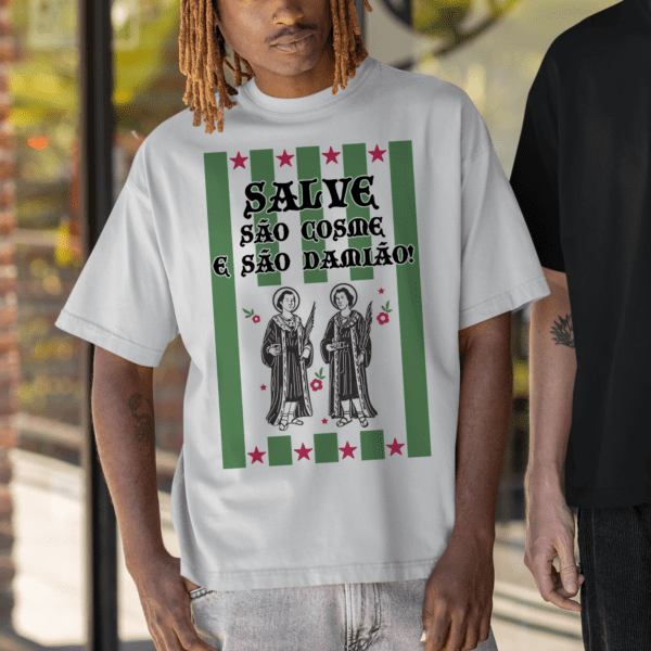Camiseta Cosme e Damião saco de doces