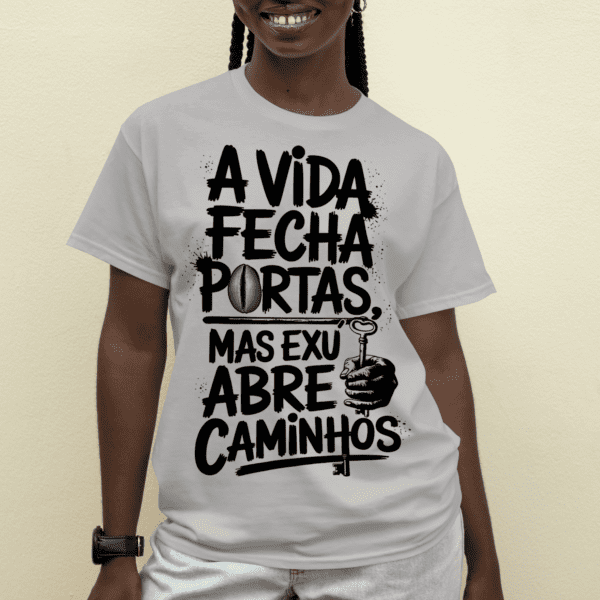 Camiseta Exú abre os caminhos