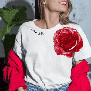 Camiseta Iansã flor no ombro