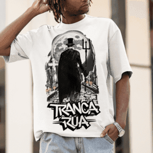 Camiseta Tranca Rua no cemitério
