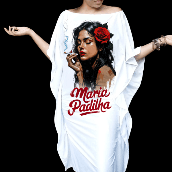 Alaka Maria Padilha fumando