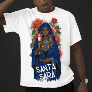 Camiseta Santa Sara e rosas