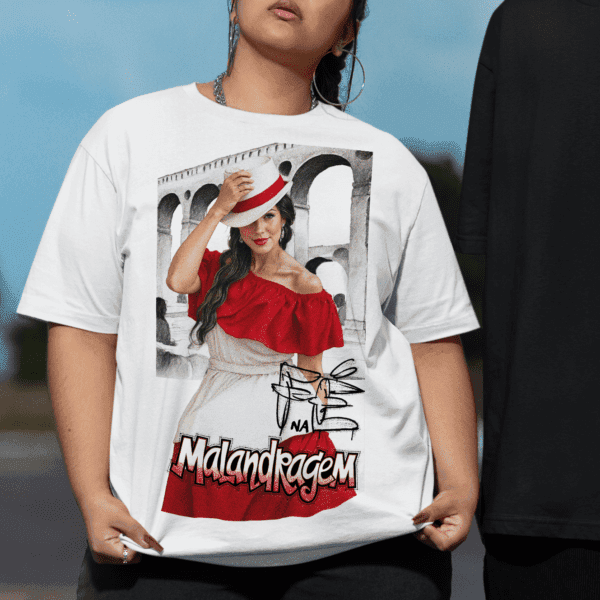Camiseta Maria Navalha Fé na malandragem