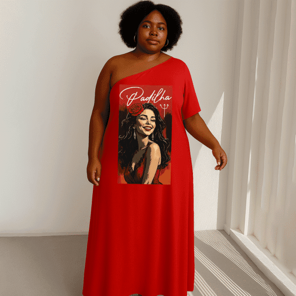 Vestido longo Maria Padilha sorrindo