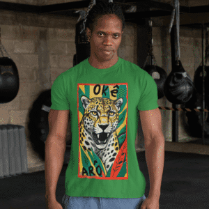 Camiseta Oxóssi onça colorida verde