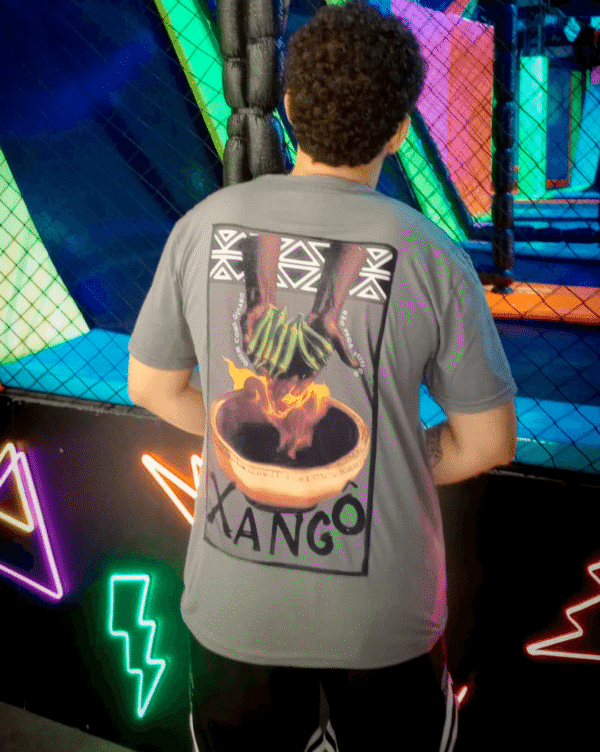 Camiseta Xangô oferenda cinza