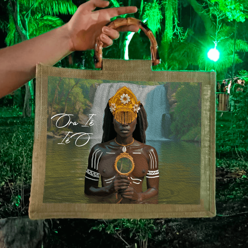 Bolsa Oxum com Alça de Bambu